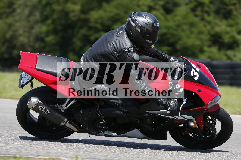 /Archiv-2024/29 12.06.2024 MOTO.CH Track Day ADR/Gruppe gelb/32